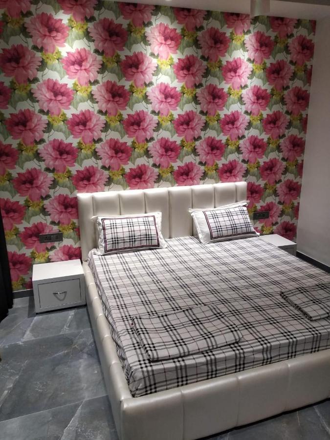 Platinum Villa 3Bhk Лонавала Экстерьер фото