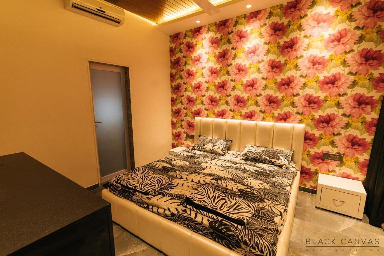Platinum Villa 3Bhk Лонавала Экстерьер фото